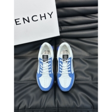 Givenchy Sneakers